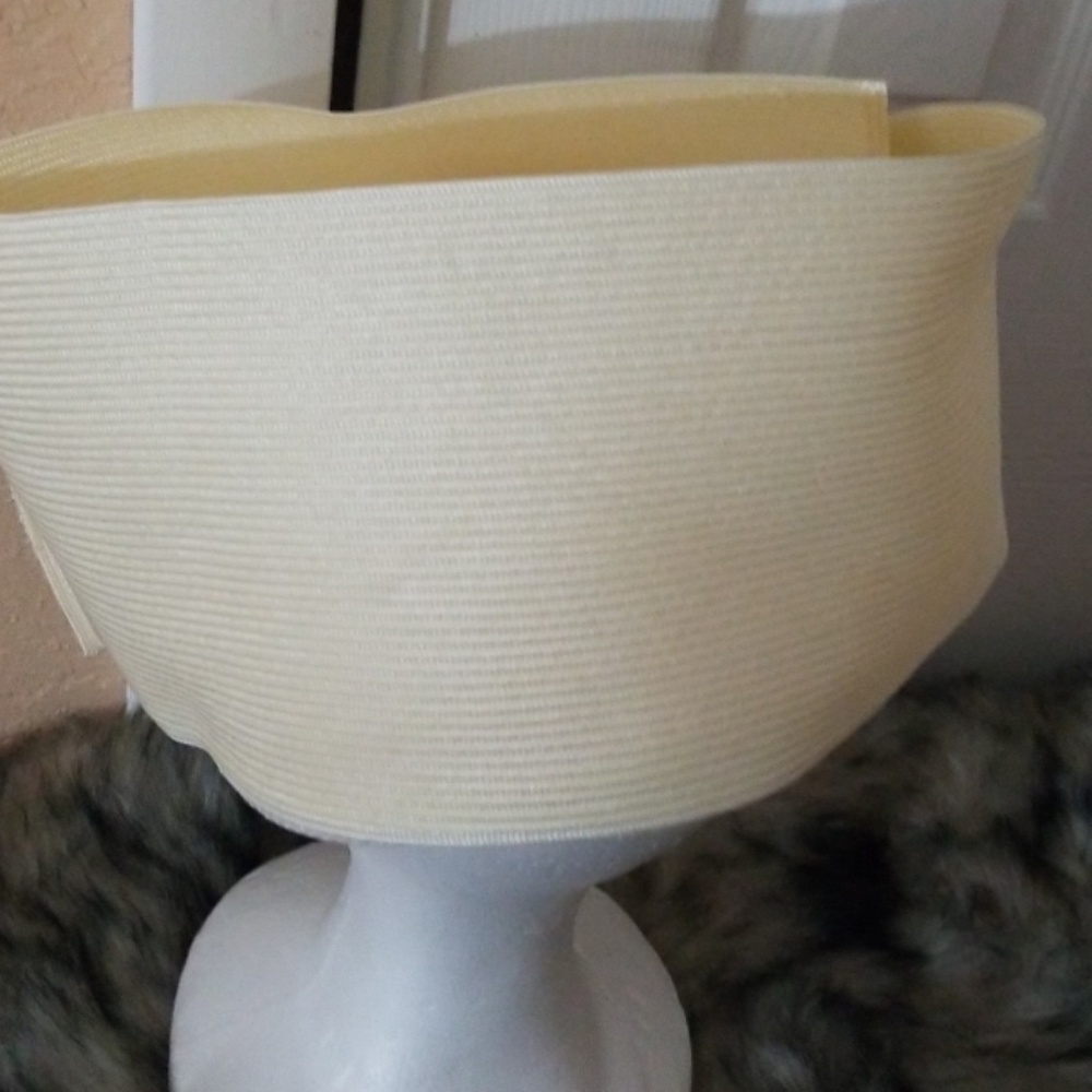 Hat - Picture 3 of 4